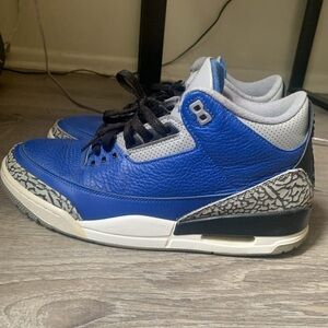 Used Jordan 3 Blue Cement Size 11